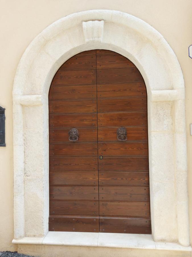 Il Caddi - Caratteristico Monolocale In Pieno Centro Storico Daire LʼAquila Dış mekan fotoğraf